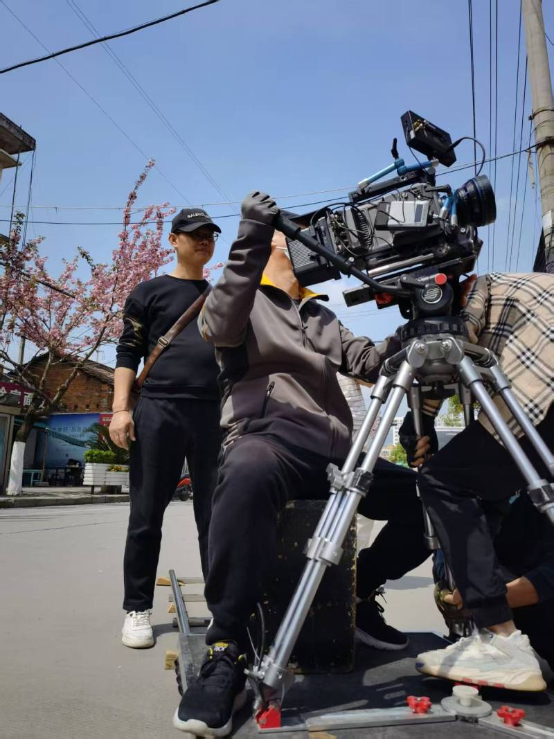 井研县广告片拍摄：快消品牌爆款之选，网感内容适配社媒传播！